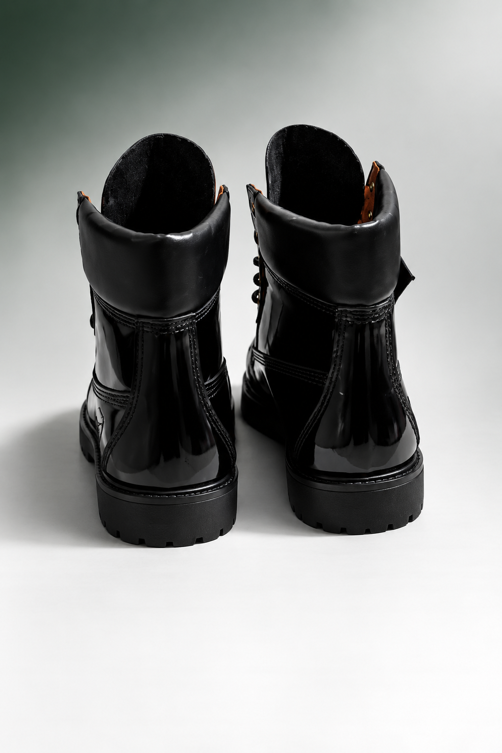 Timber Shoes Urban Trail Boot Black  Shiny (High Quality)