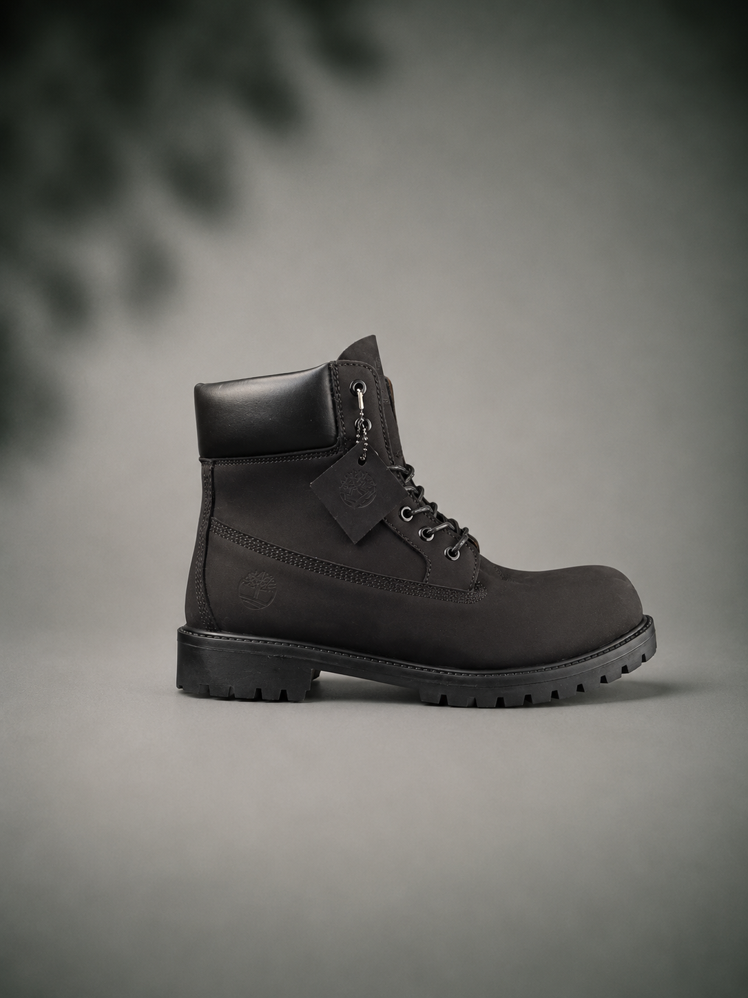 timber Urban Trail Boot (Black Chamoisette)